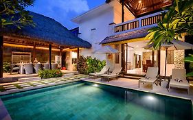 Coconuts Villa Balangan Beach